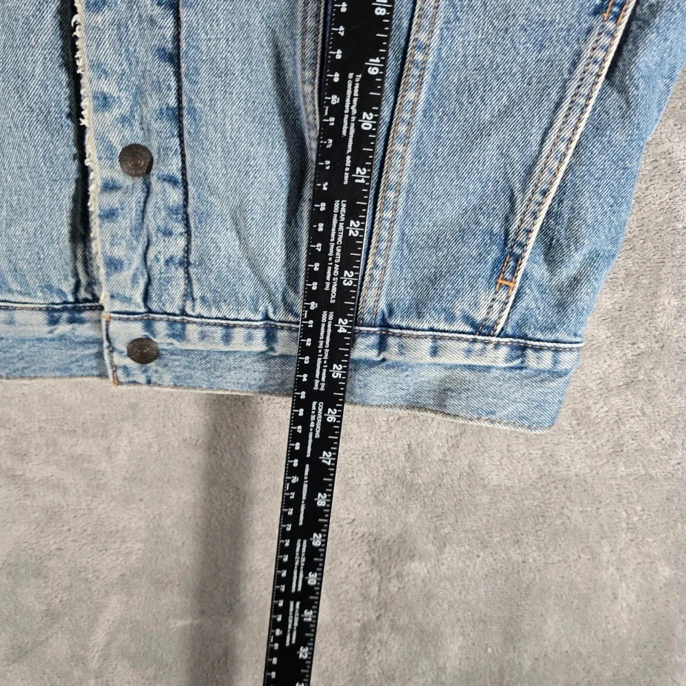 Levi's Premium Denim Trucker‎ Jacket Sherpa Lined Button Up Light Wash S - Picture 4 of 8